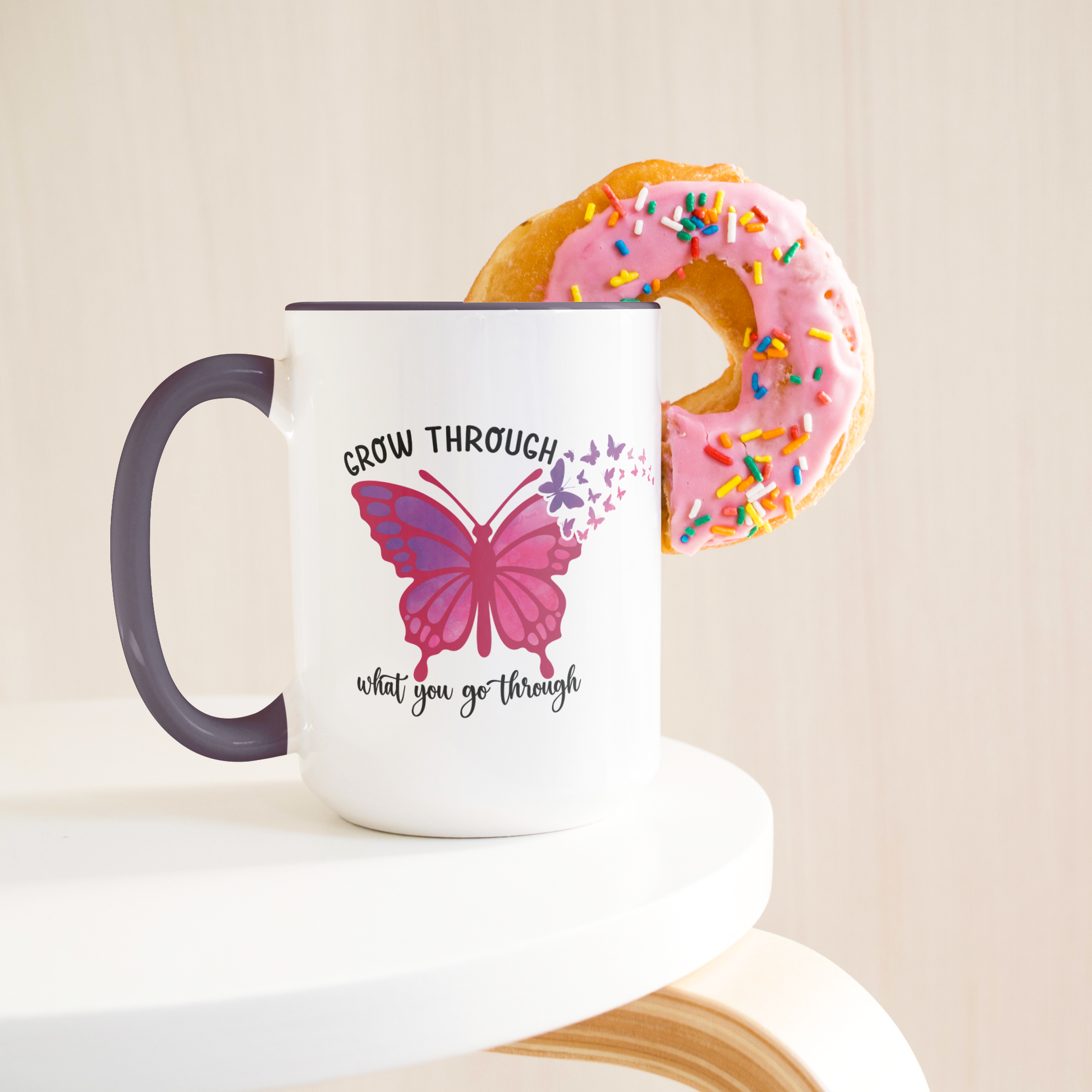 Grow_Mug_Lifestyle_Donut_Mockup.png